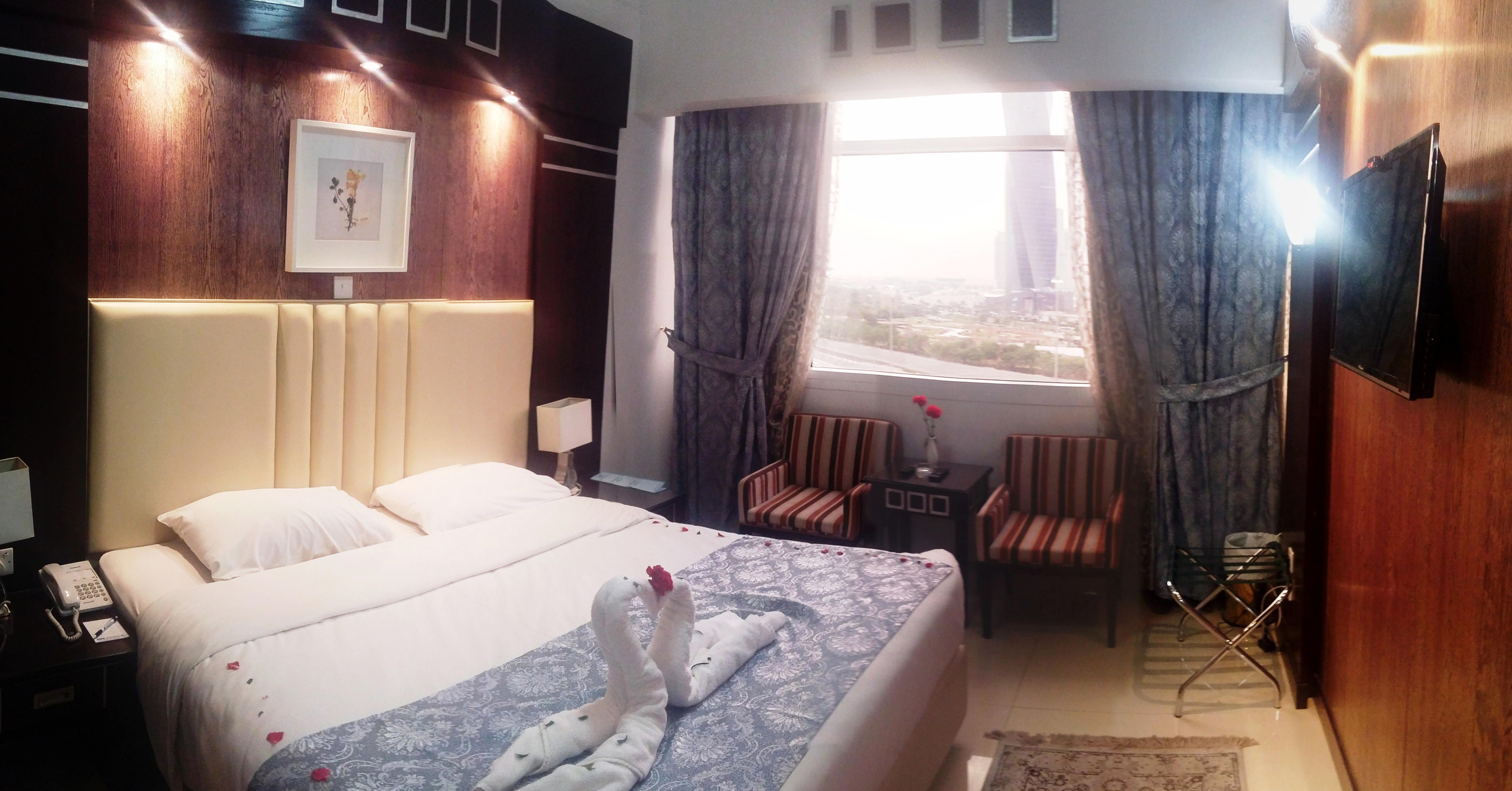 Kuwait Continental Hotel Kuwait City Bagian luar foto