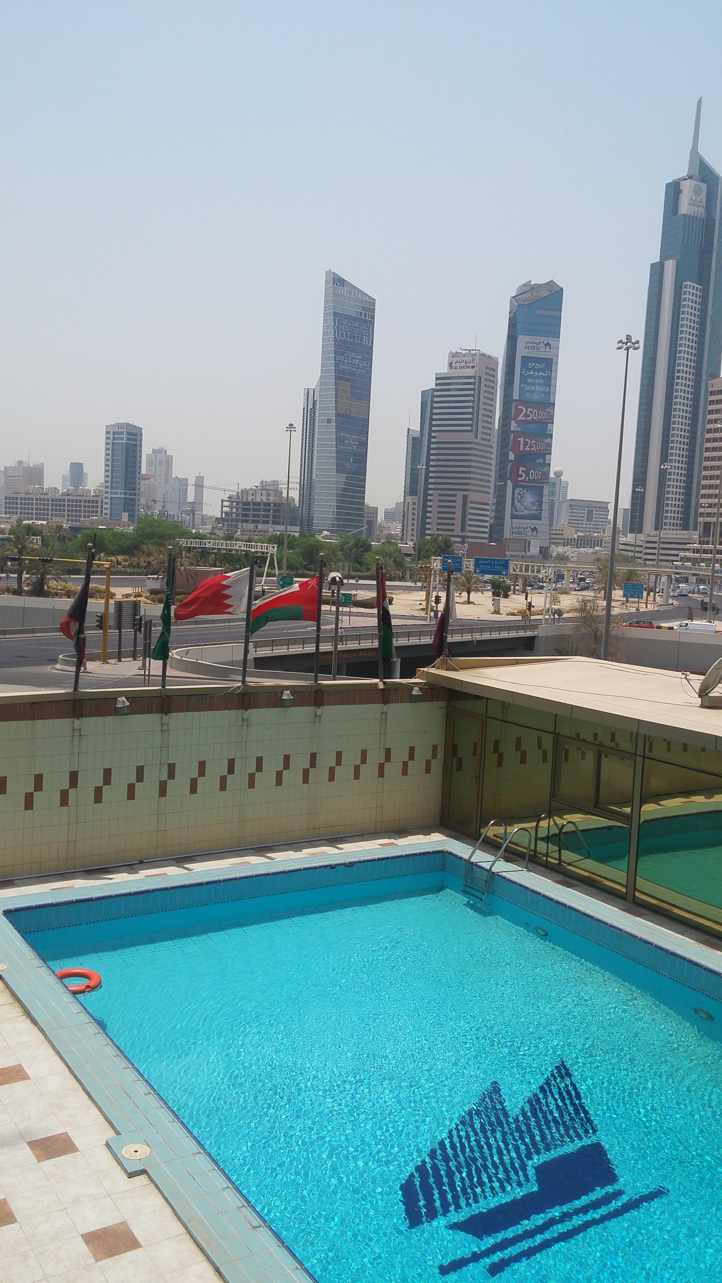 Kuwait Continental Hotel Kuwait City Bagian luar foto