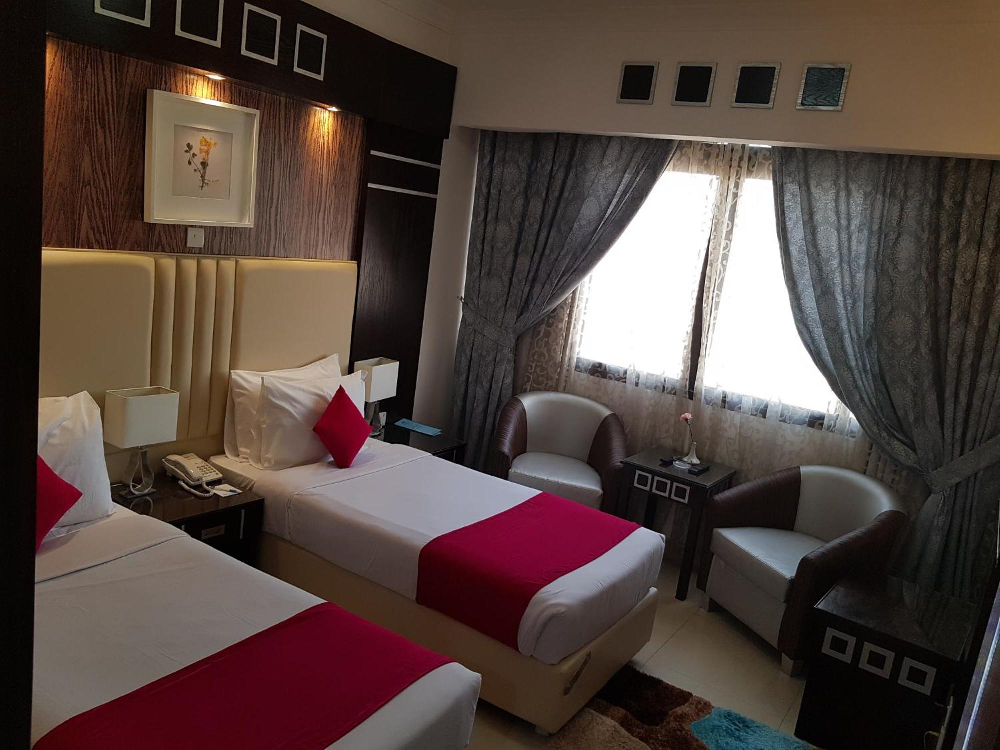 Kuwait Continental Hotel Kuwait City Bagian luar foto