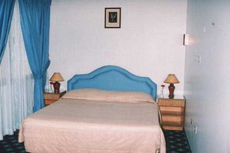 Kuwait Continental Hotel Kuwait City Bagian luar foto