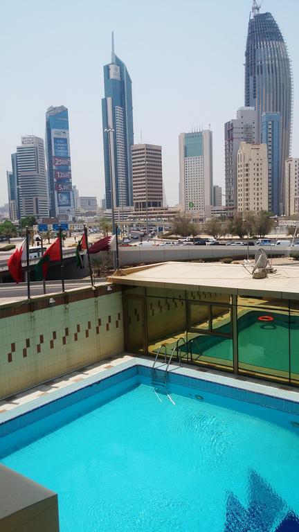 Kuwait Continental Hotel Kuwait City Bagian luar foto