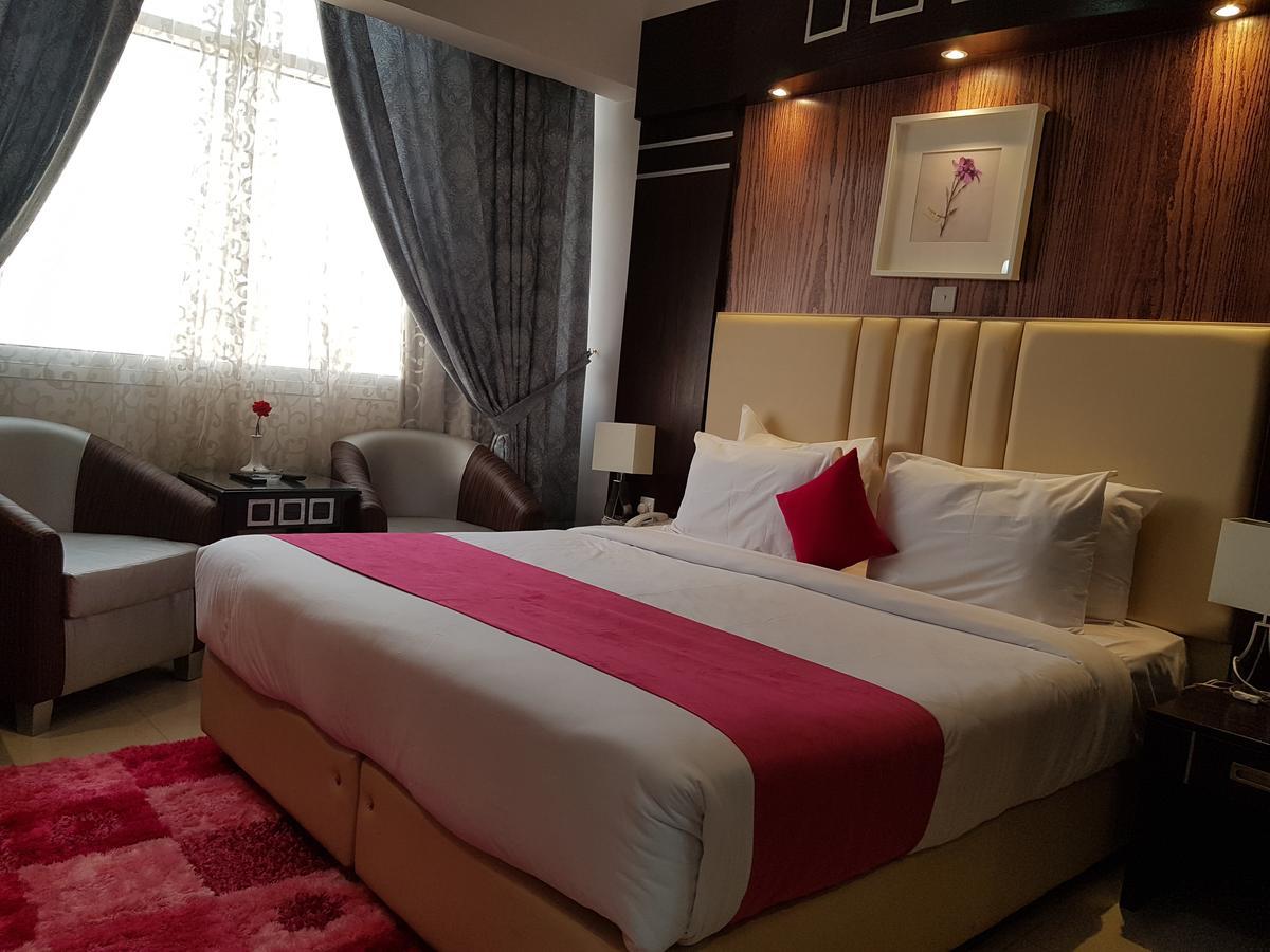 Kuwait Continental Hotel Kuwait City Bagian luar foto